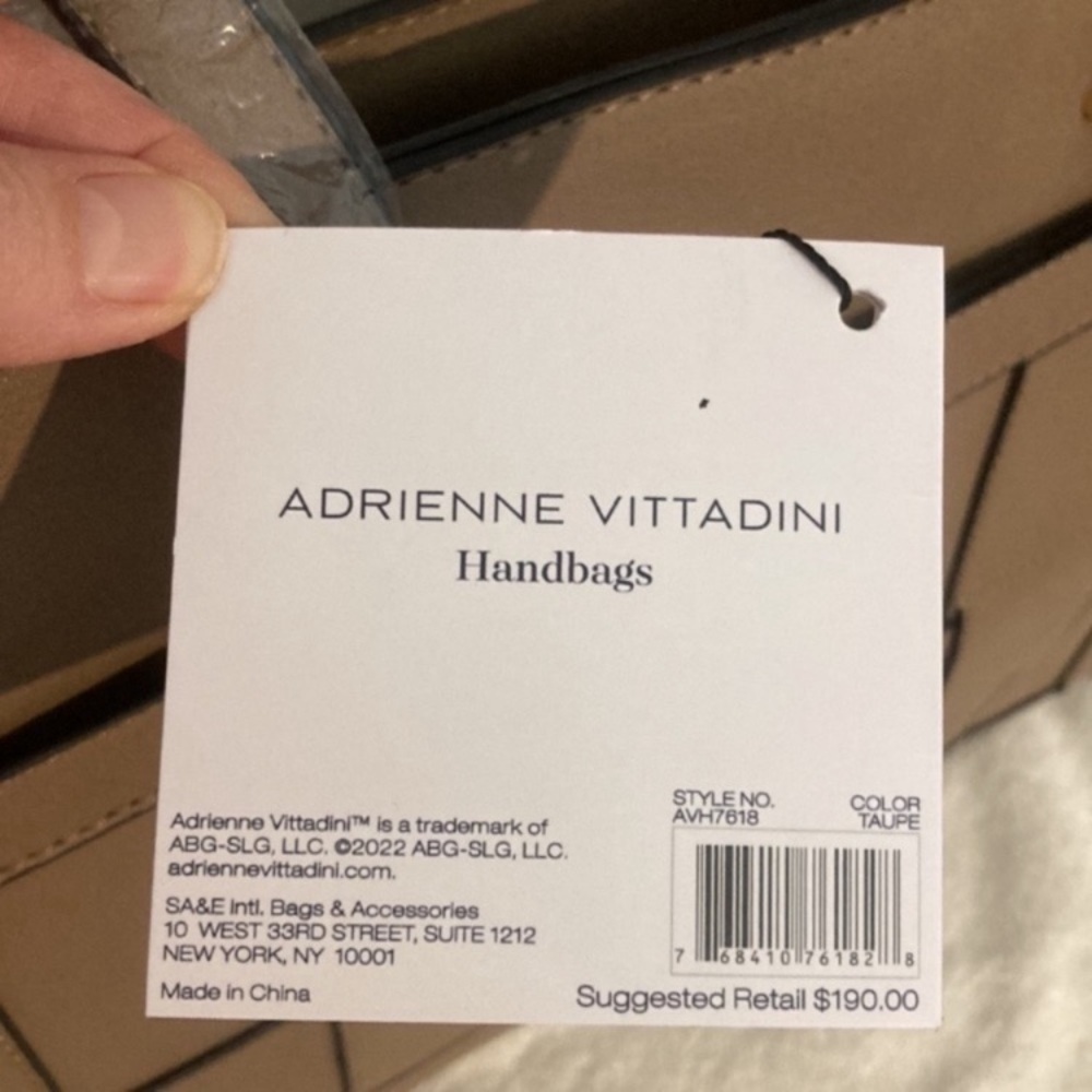 Adrienne Vittadini Francesca Luxury Weave Tote - Picture 6 of 13